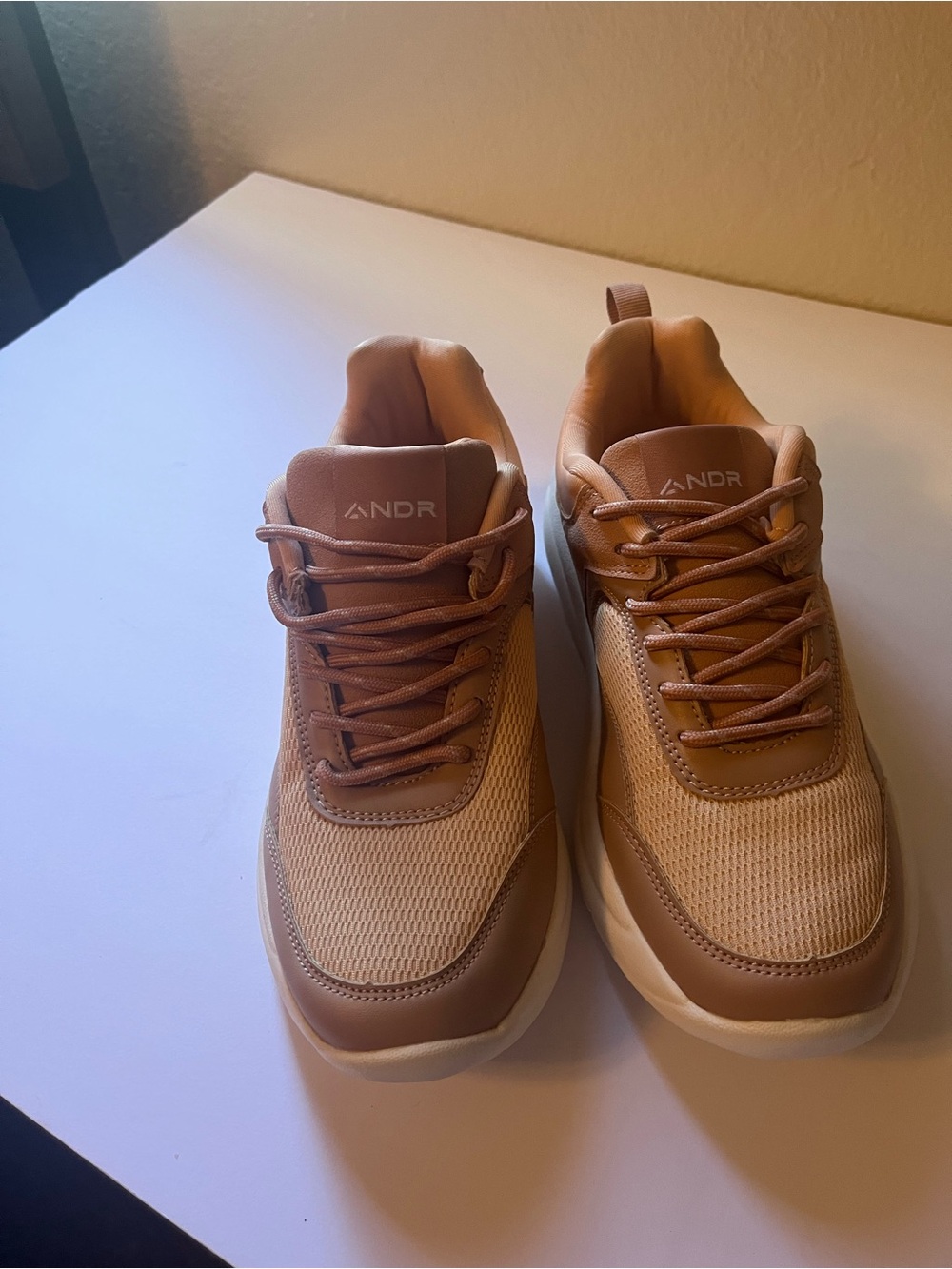 AND Men's Light Brown/Tan Mesh Lace-Up Sneakers